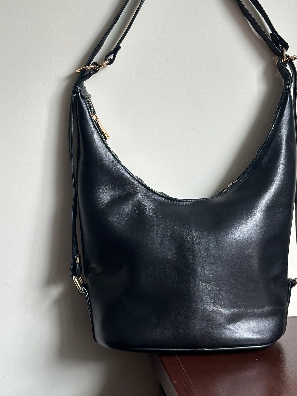 MILA MINI piel lisa negra